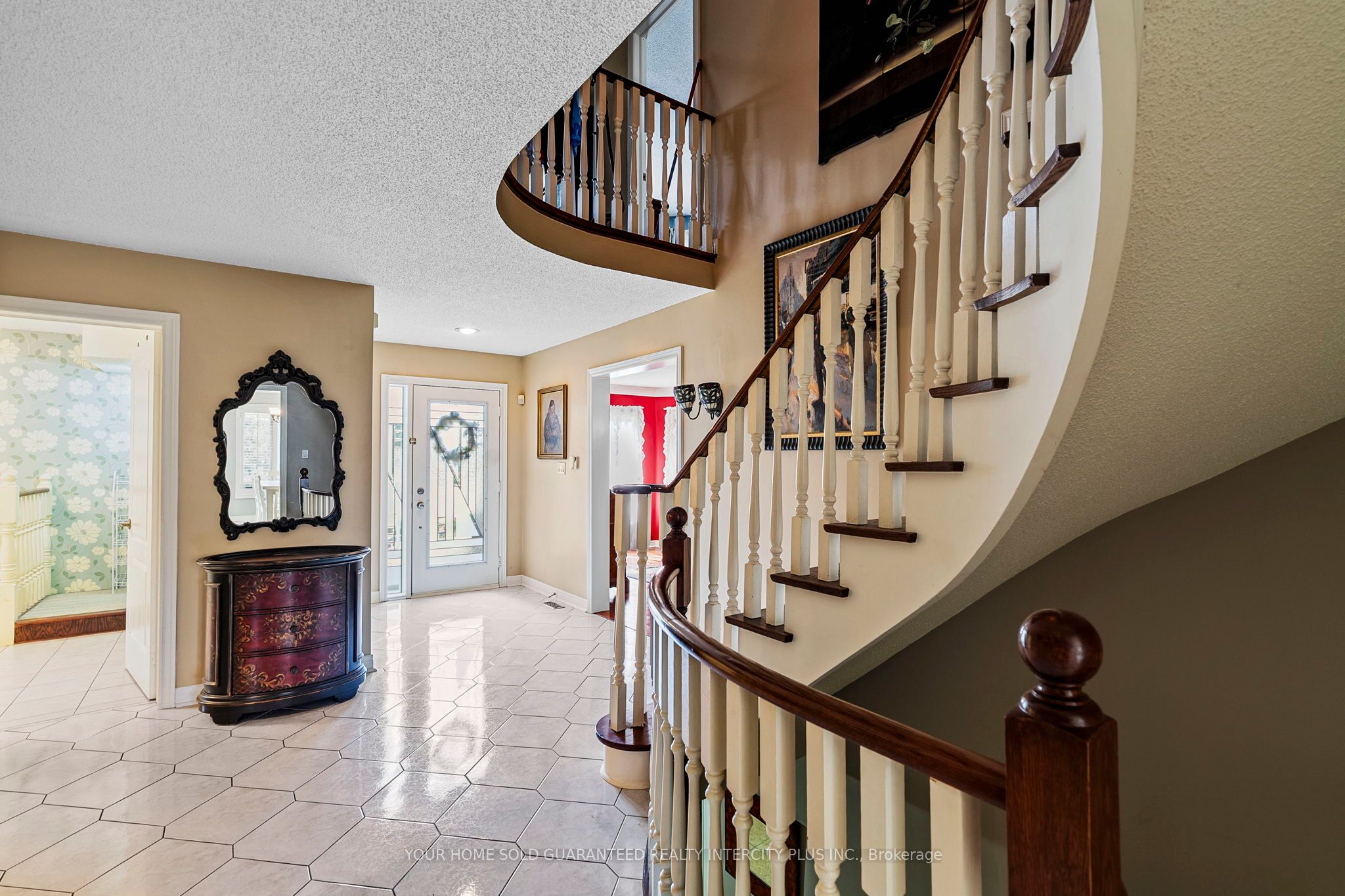 19 Mandolin Court Property Photo 17