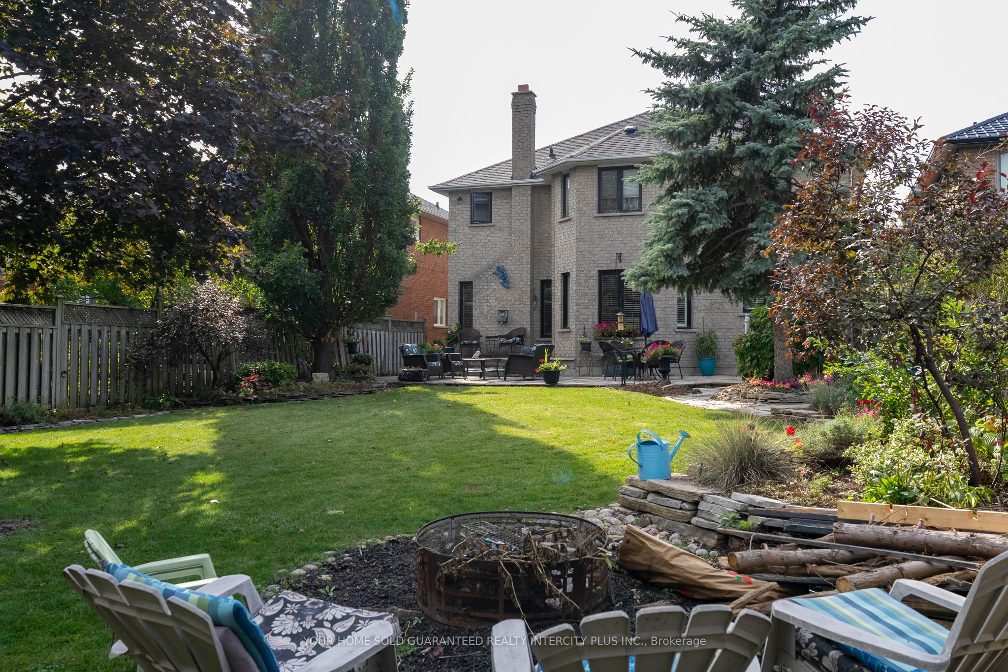 19 Mandolin Court Property Photo 43