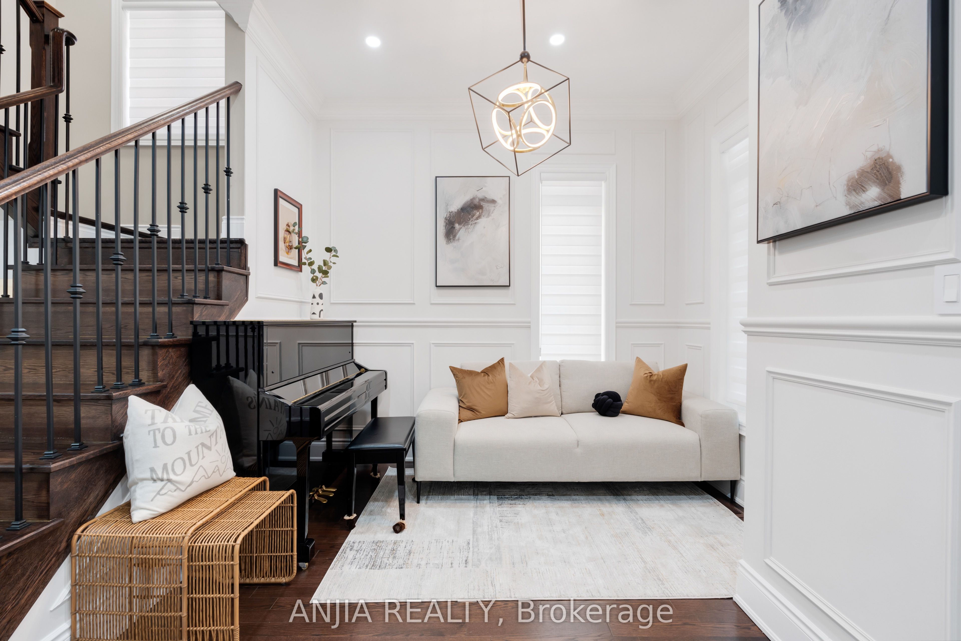 9 Mario Avenue Property Photo 3