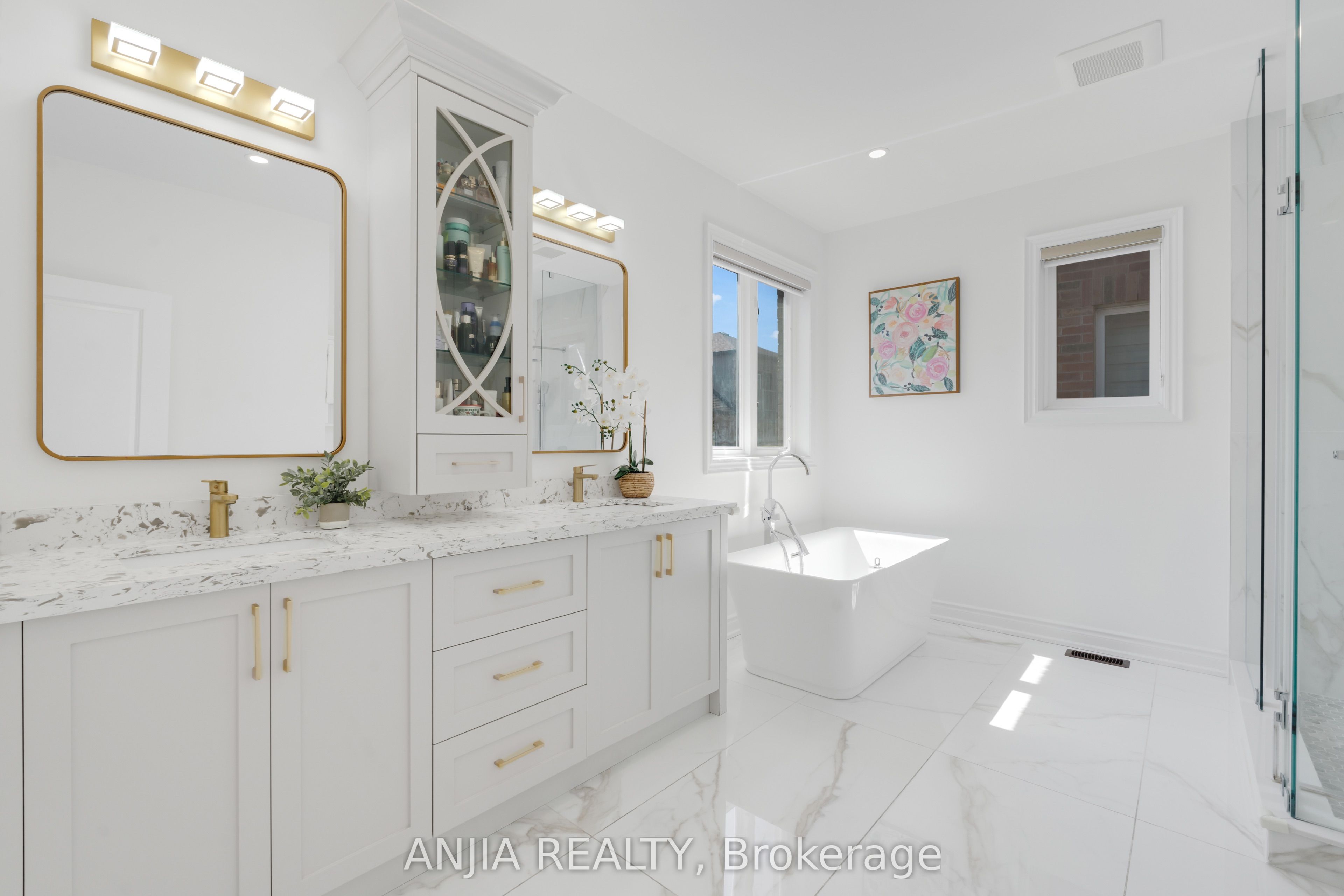 9 Mario Avenue Property Photo 19