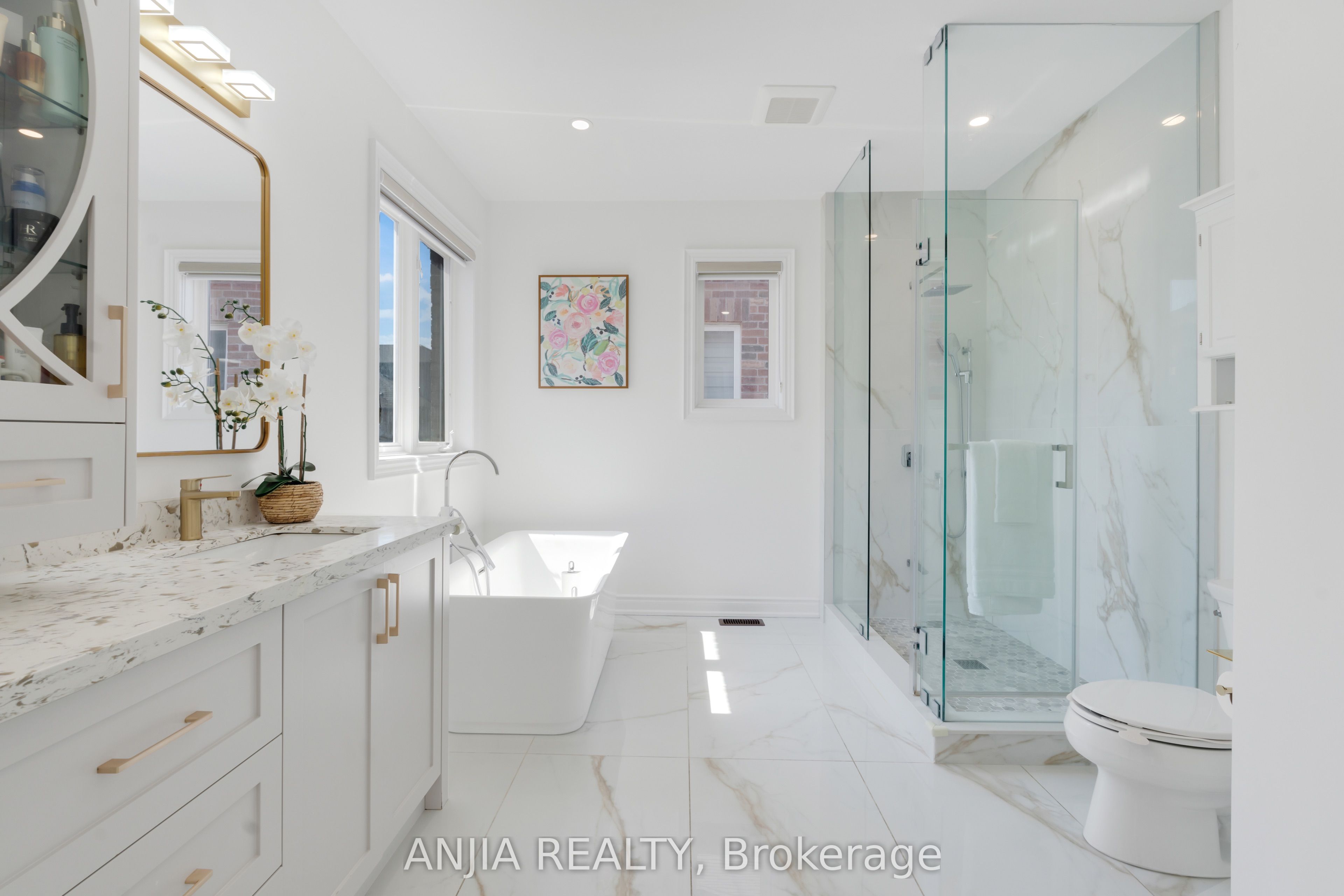 9 Mario Avenue Property Photo 20