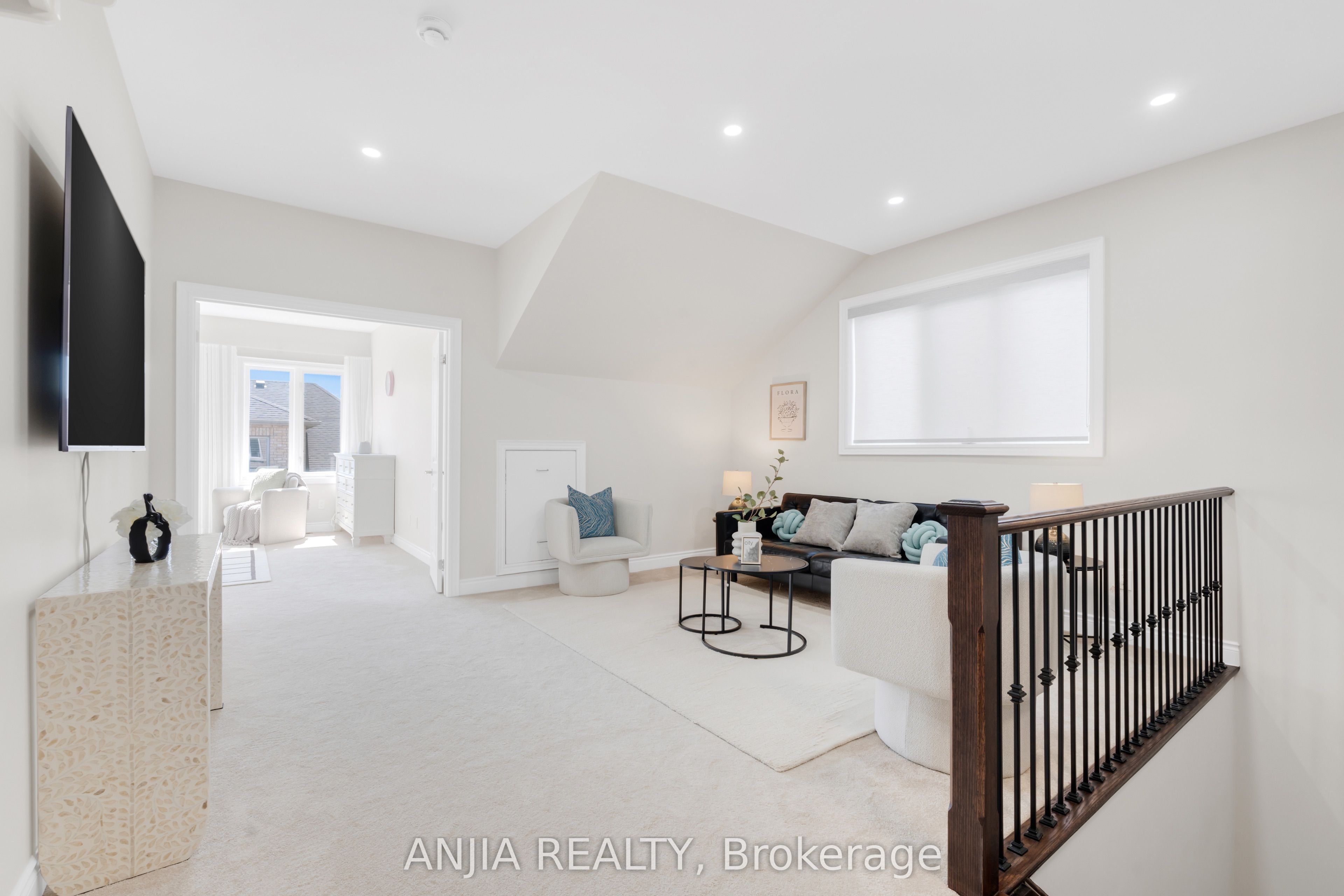 9 Mario Avenue Property Photo 29