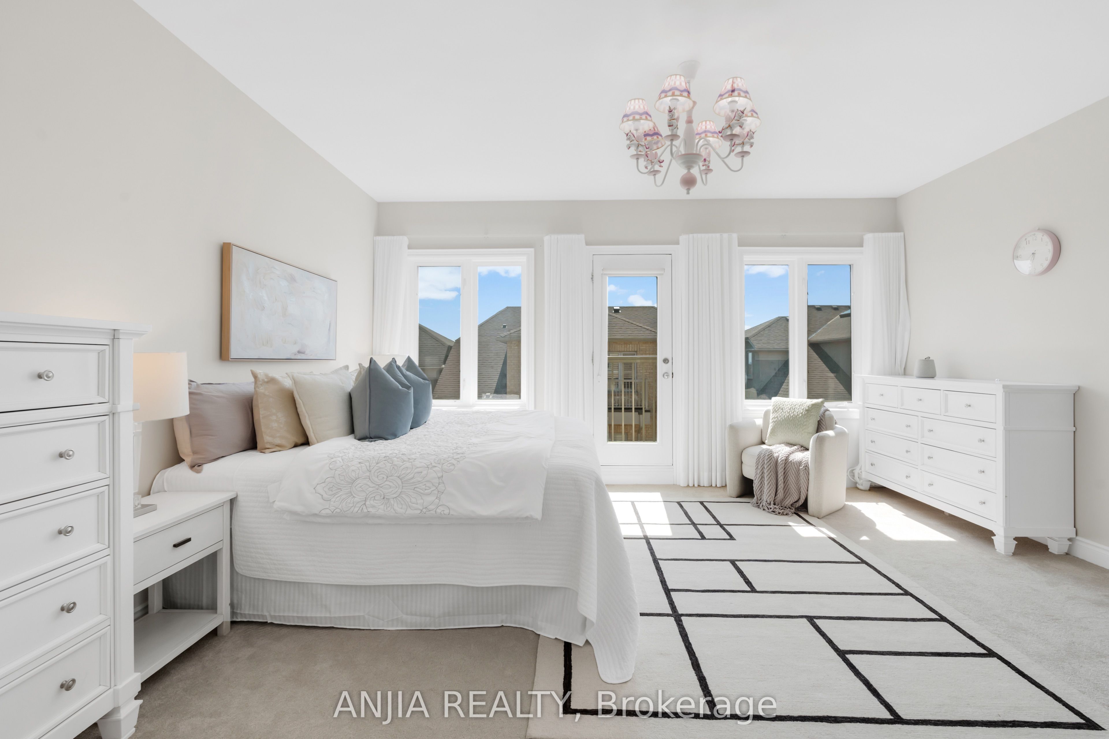 9 Mario Avenue Property Photo 31