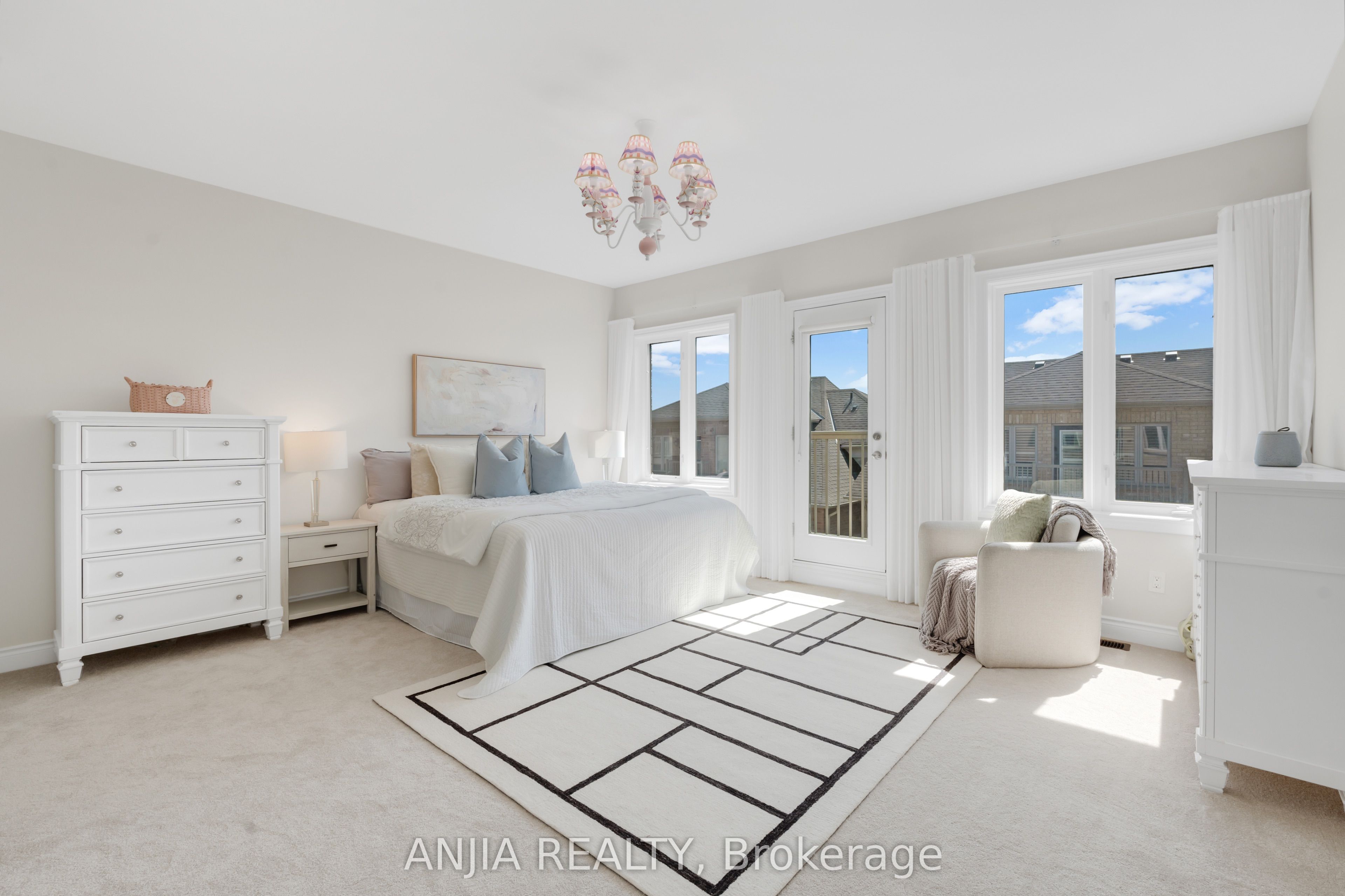 9 Mario Avenue Property Photo 32