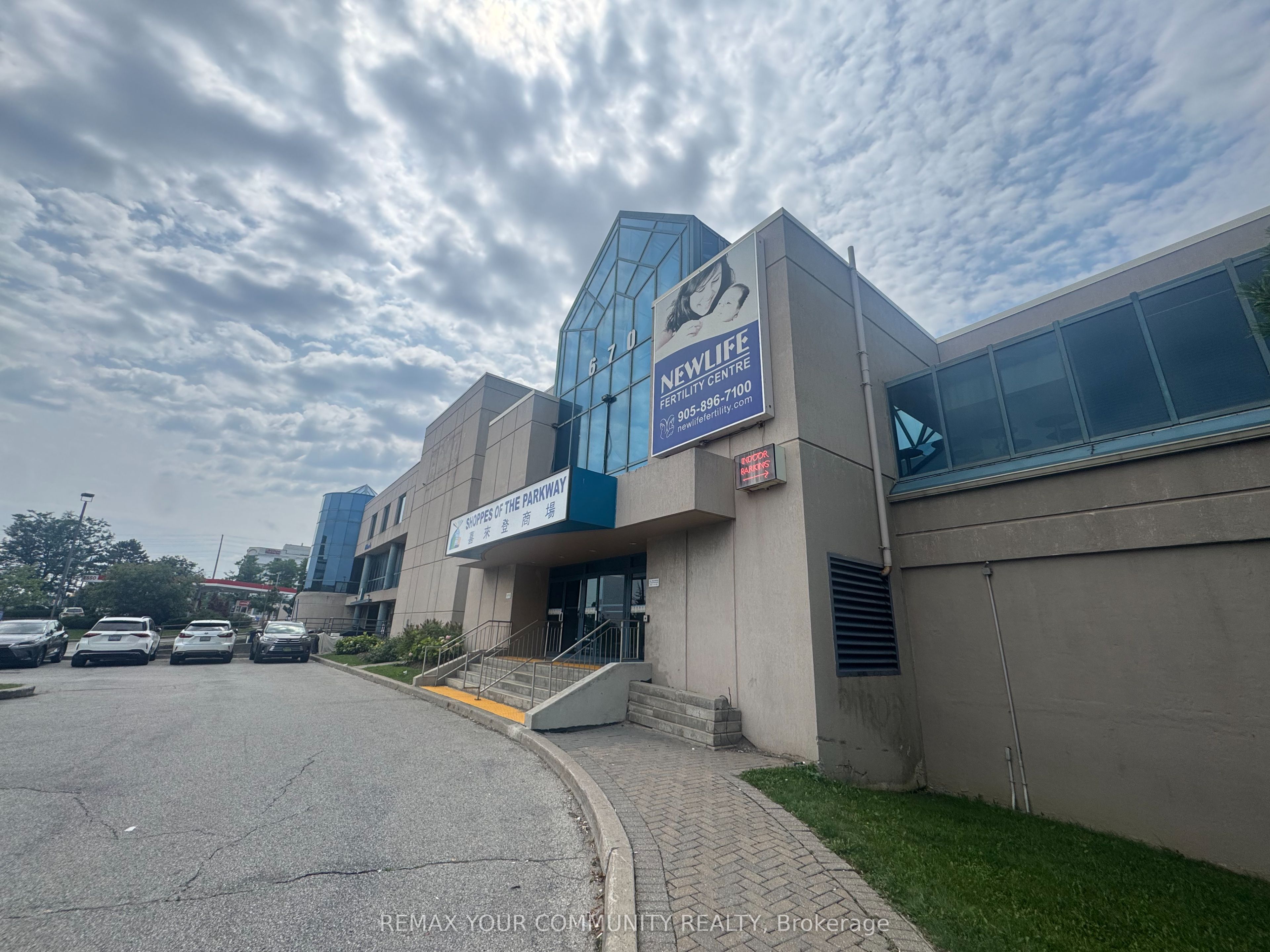 670 Highway 7 Street E 8