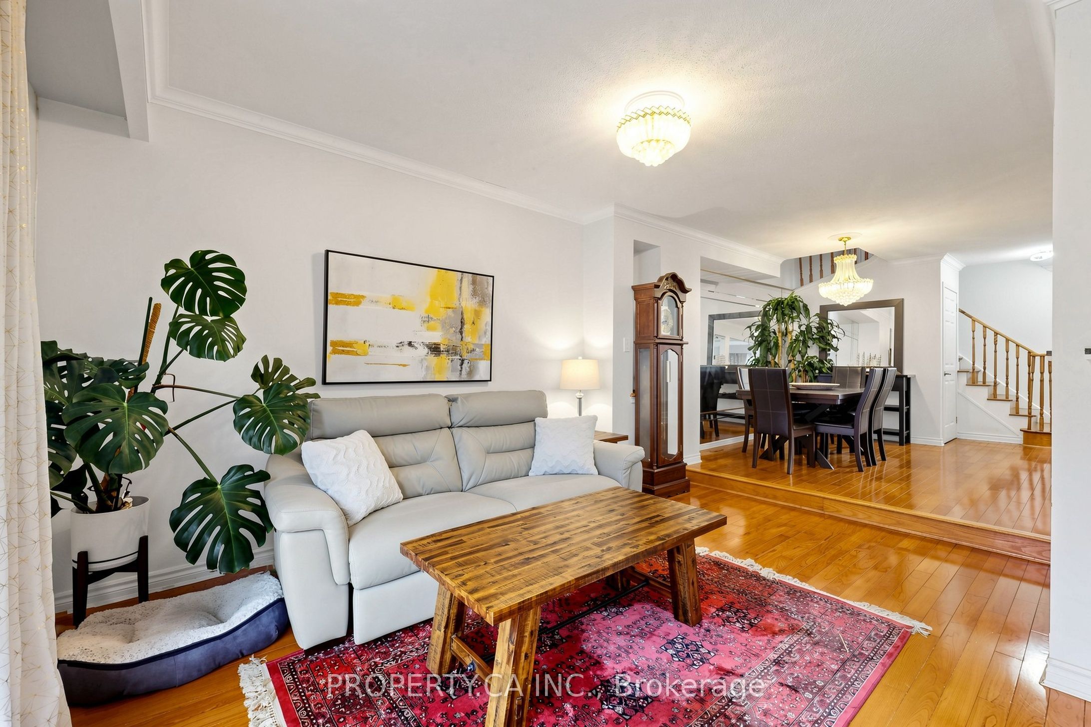 80 Peter Andrew Crescent Property Photo 7
