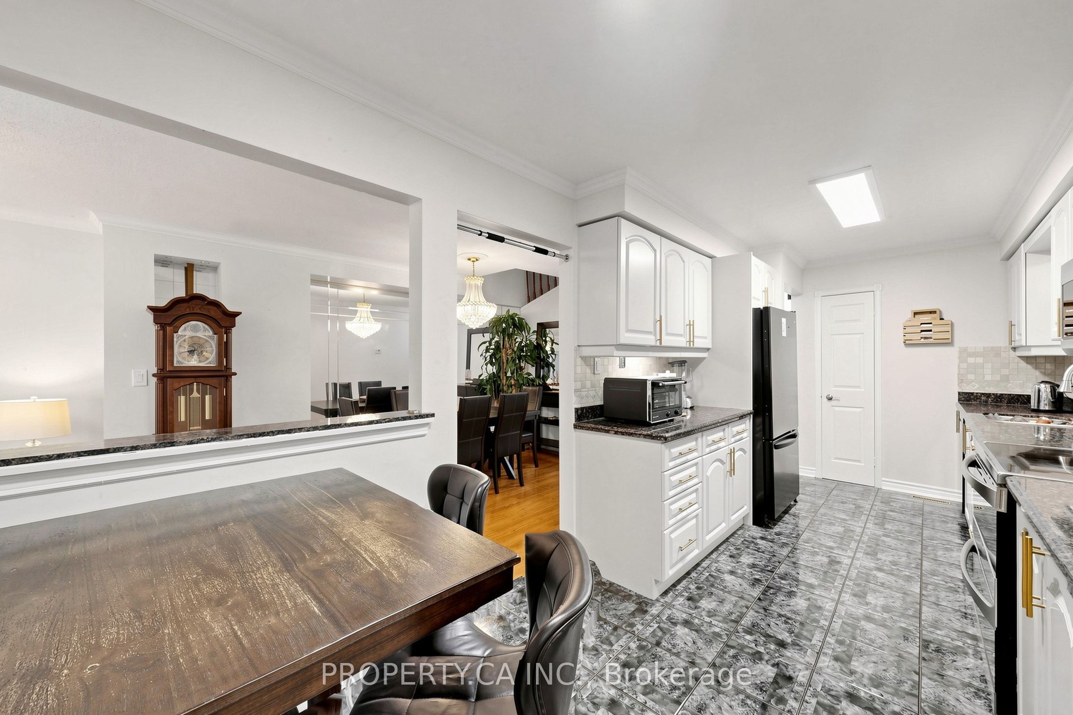 80 Peter Andrew Crescent Property Photo 15