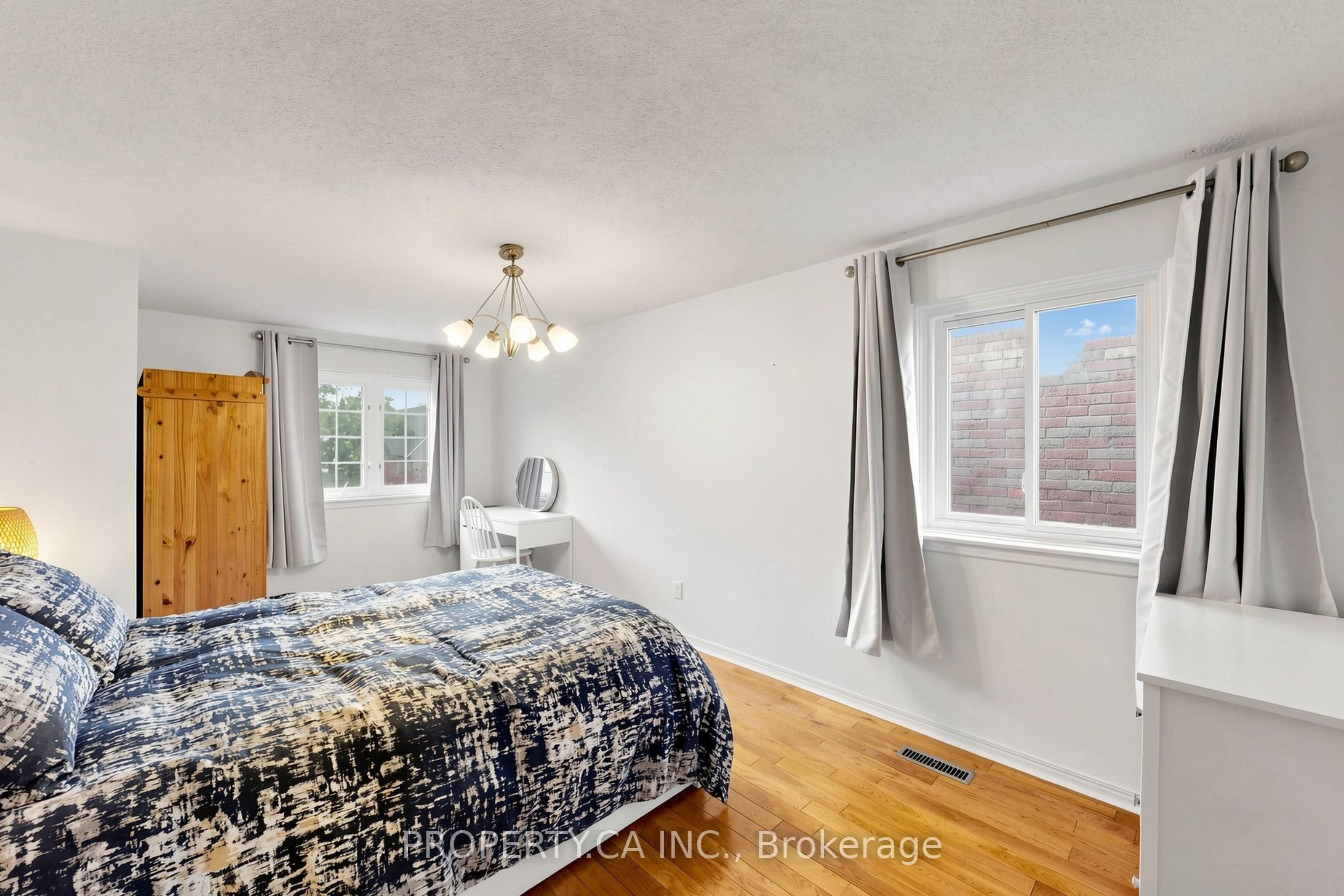 80 Peter Andrew Crescent Property Photo 19