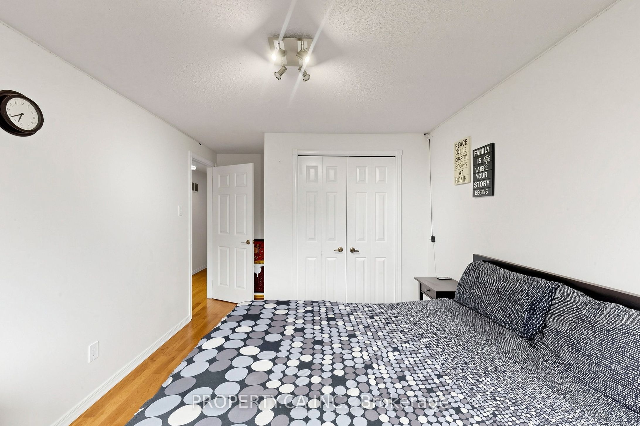 80 Peter Andrew Crescent Property Photo 24