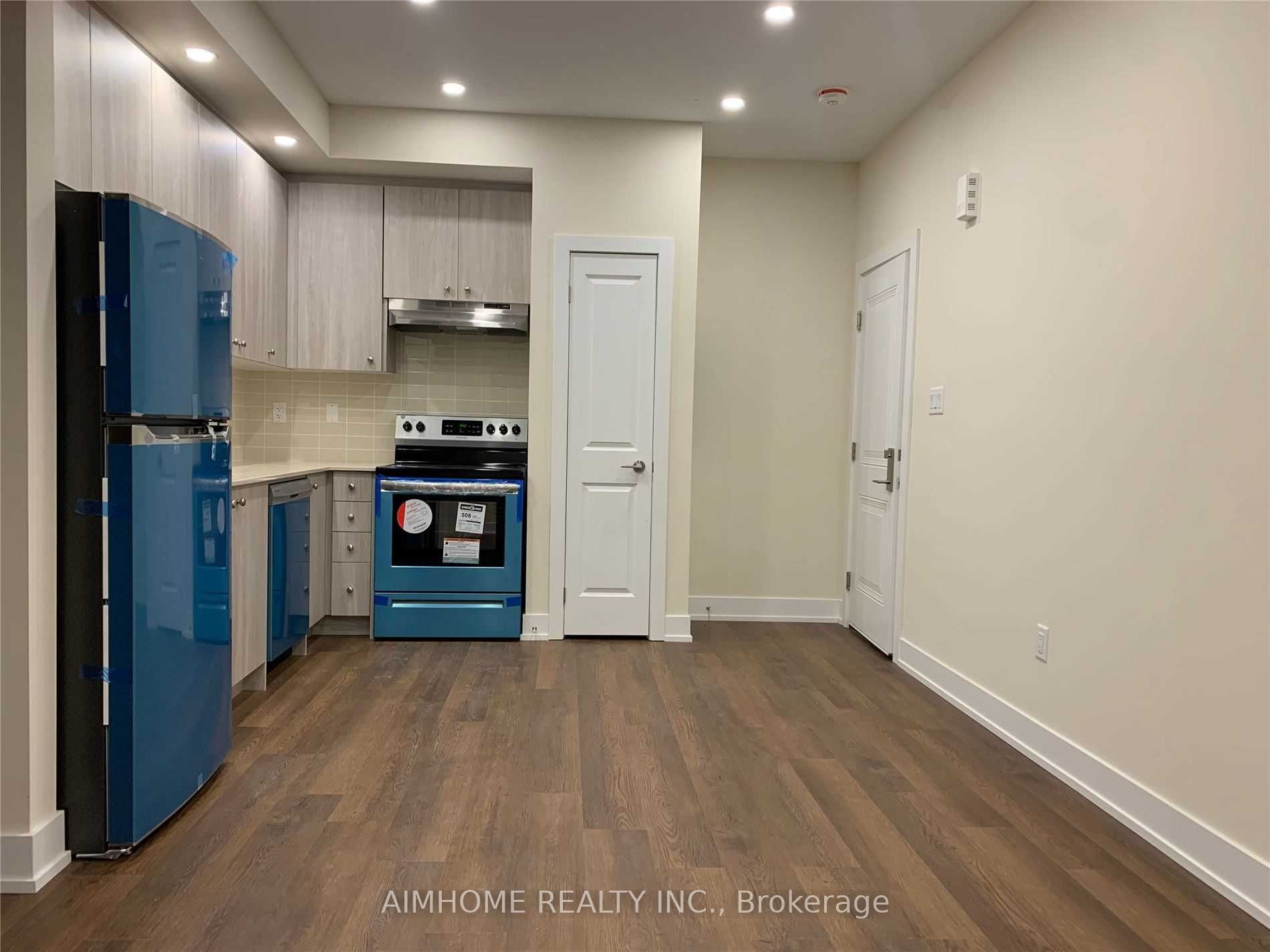 9 Phelps Lane 17 Property Photo 3