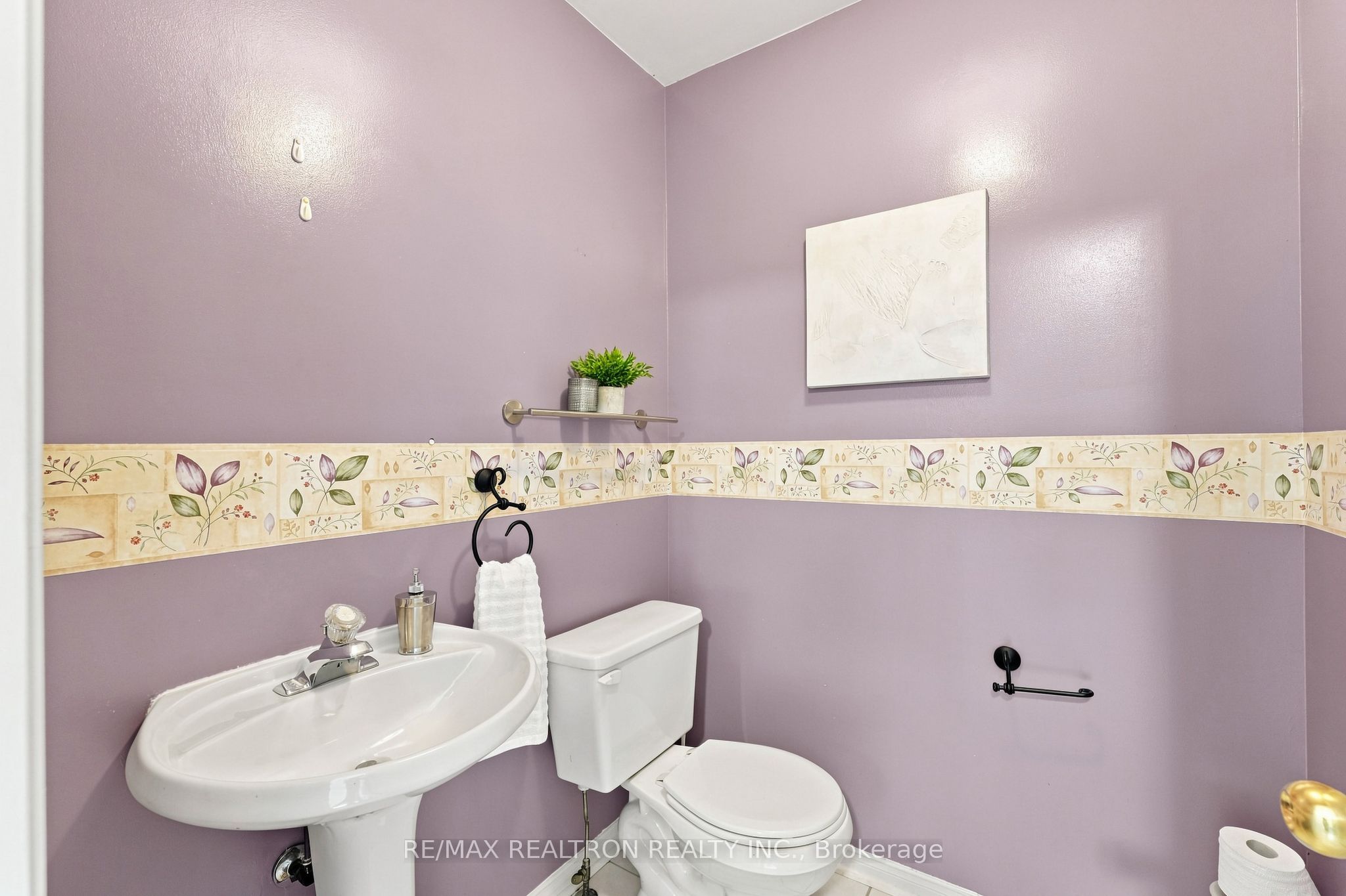 416 Heddle Crescent Property Photo 17