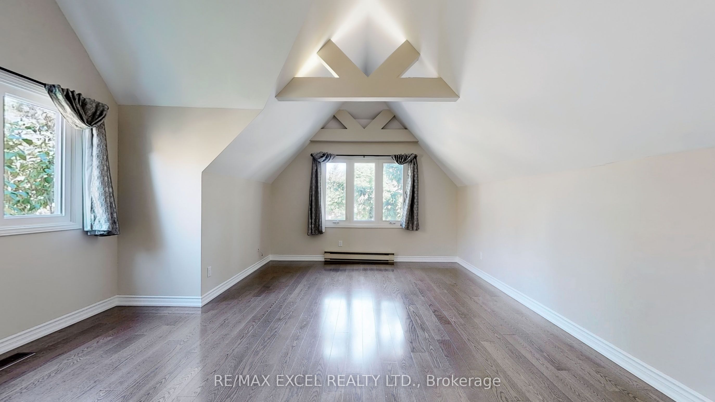 10 Alexis Road Property Photo 17