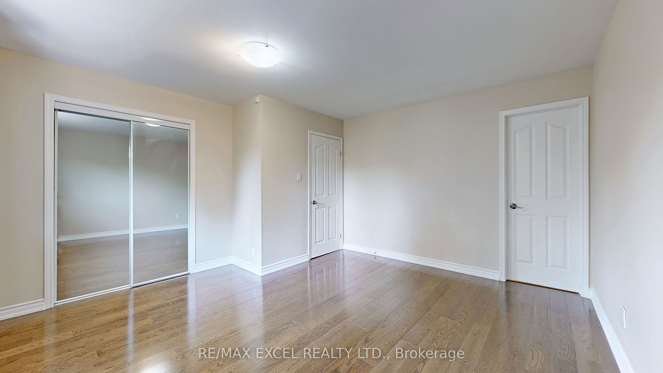 10 Alexis Road Property Photo 25