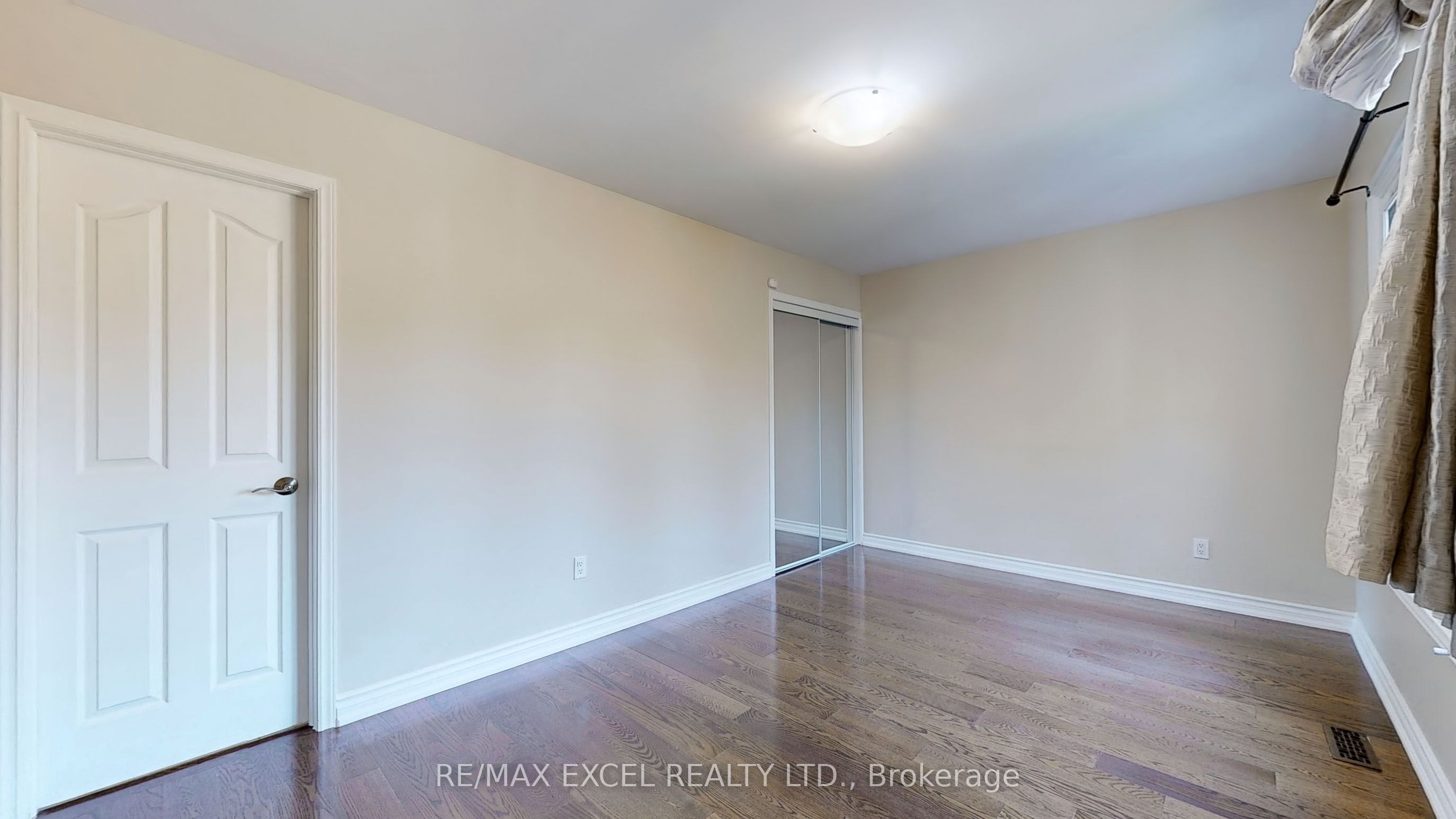 10 Alexis Road Property Photo 33