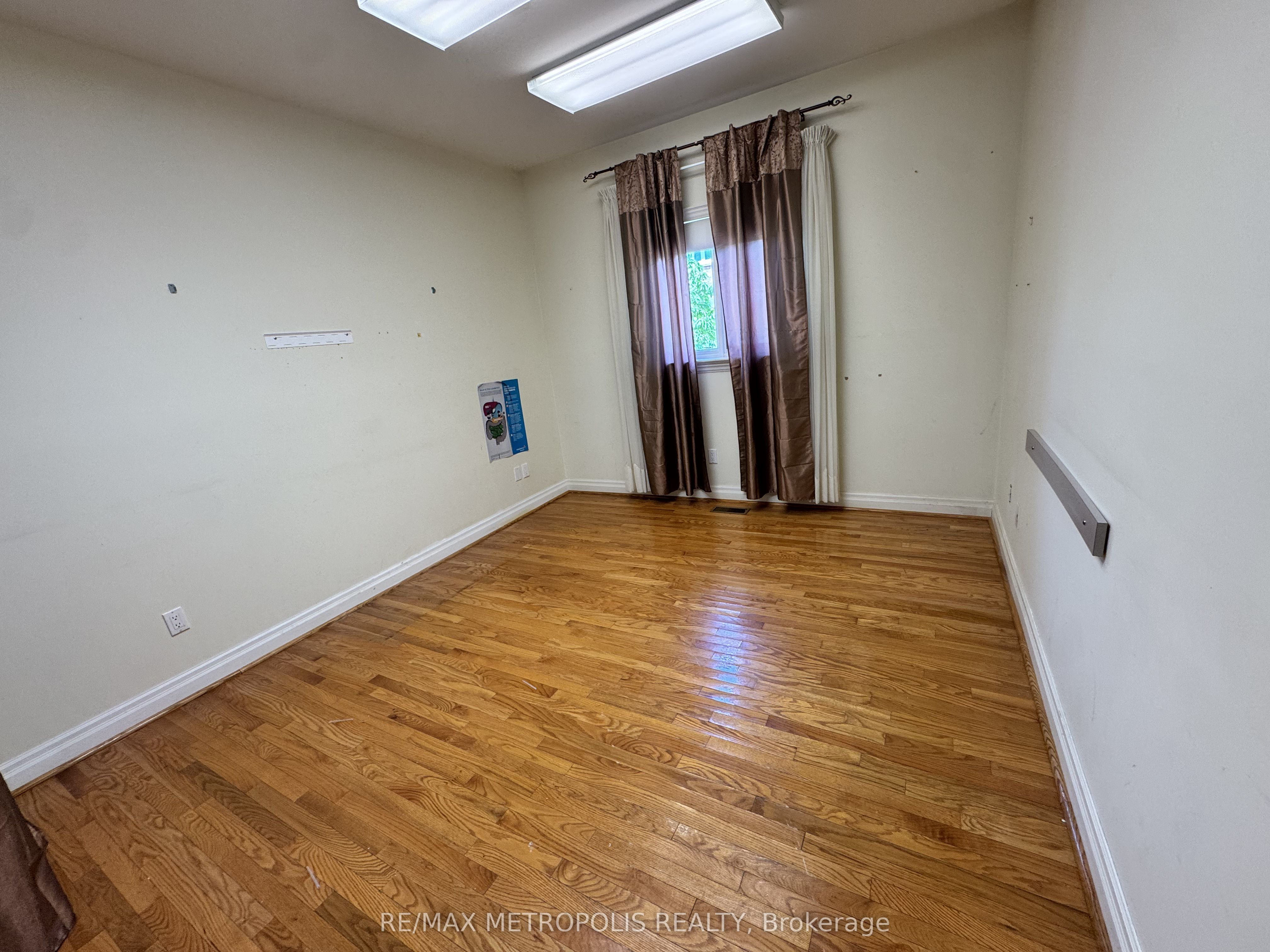 416 Elgin Mills Road W Property Photo 5