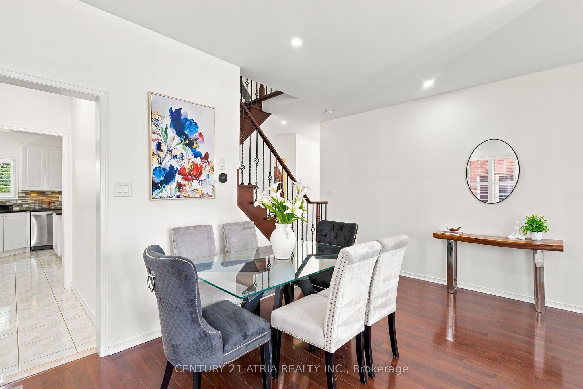 136 Rollinghill Road Property Photo 7
