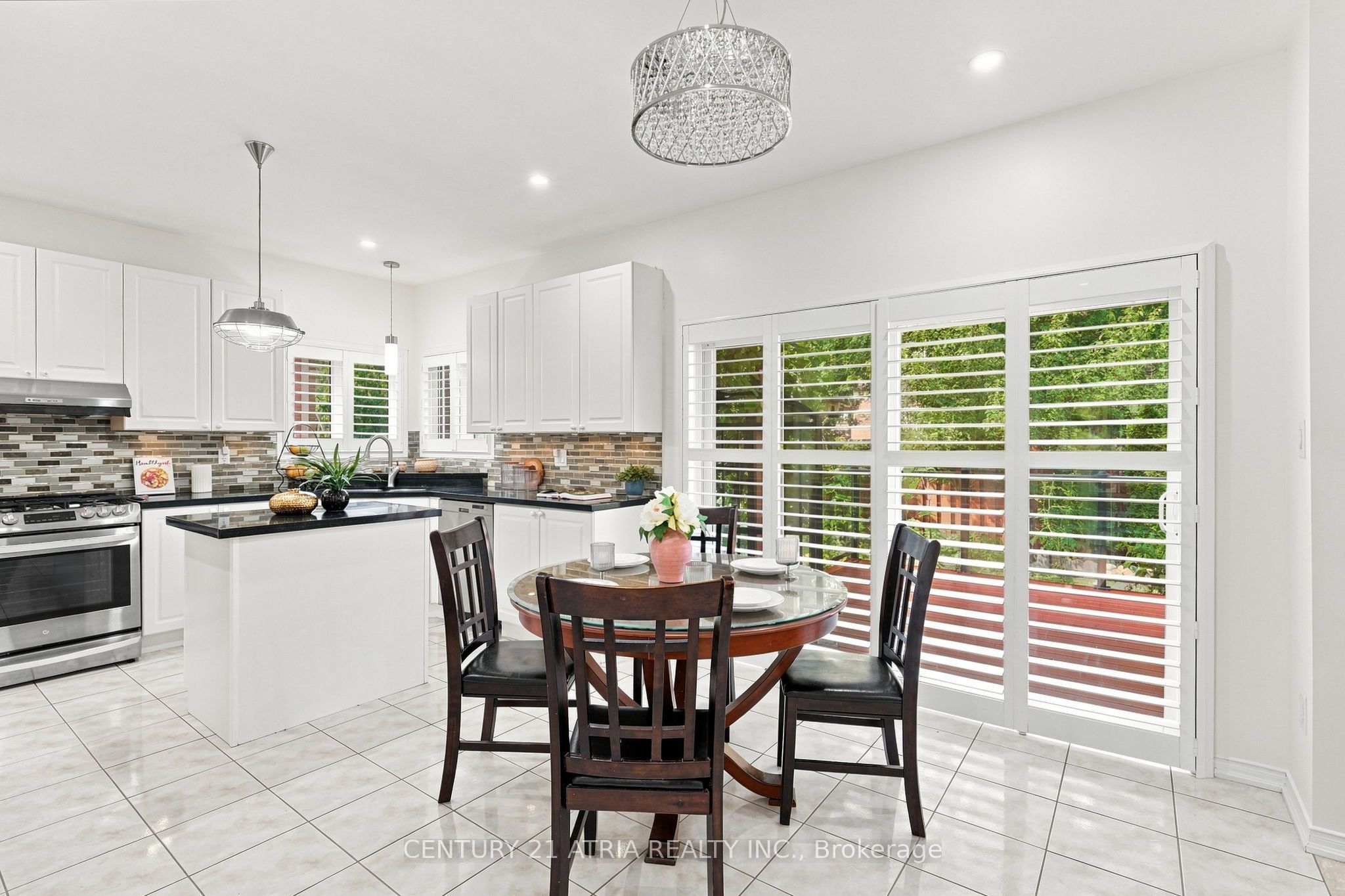 136 Rollinghill Road Property Photo 13