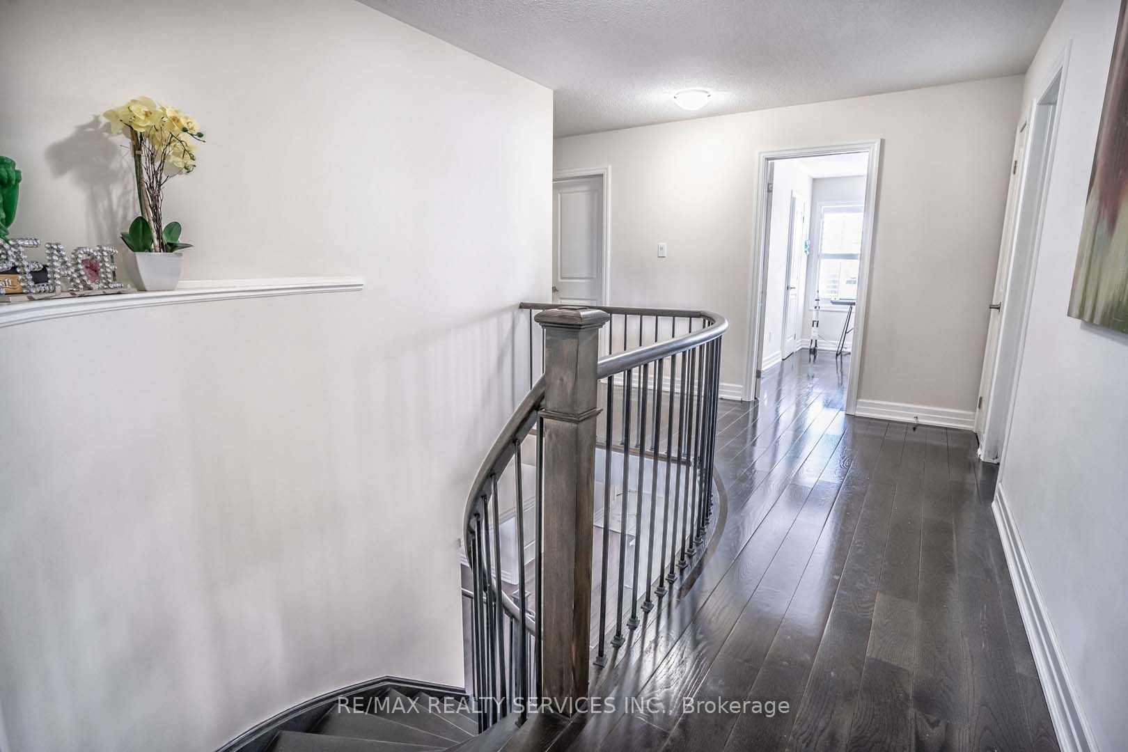 484 Greenwood Drive Property Photo 25