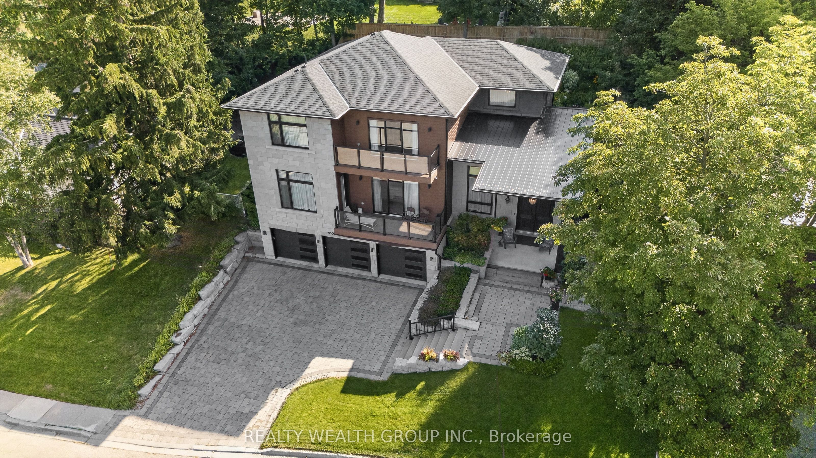 299 Second Street Property Photo 2
