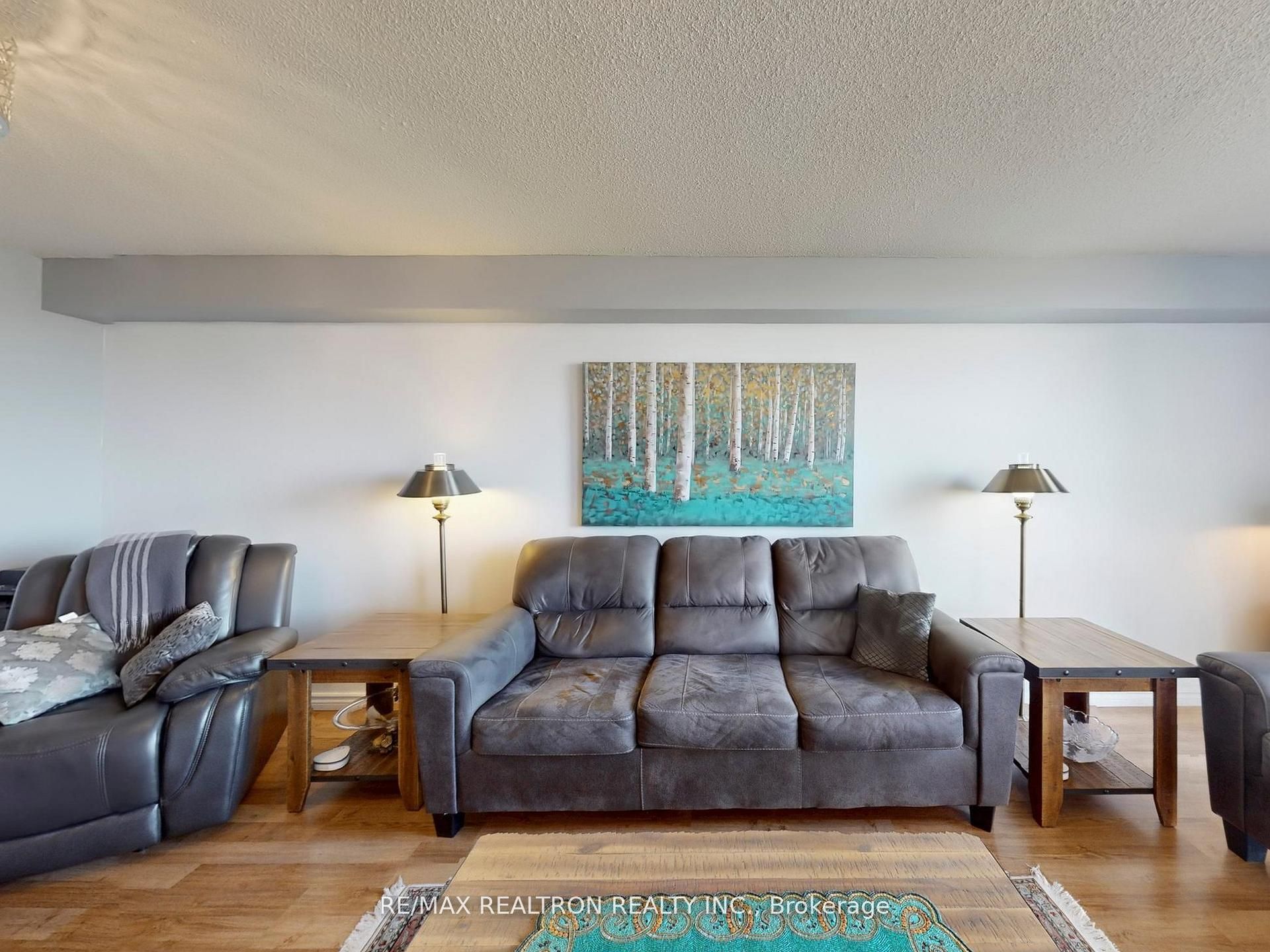40 Harding Boulevard W 1015 Property Photo 8
