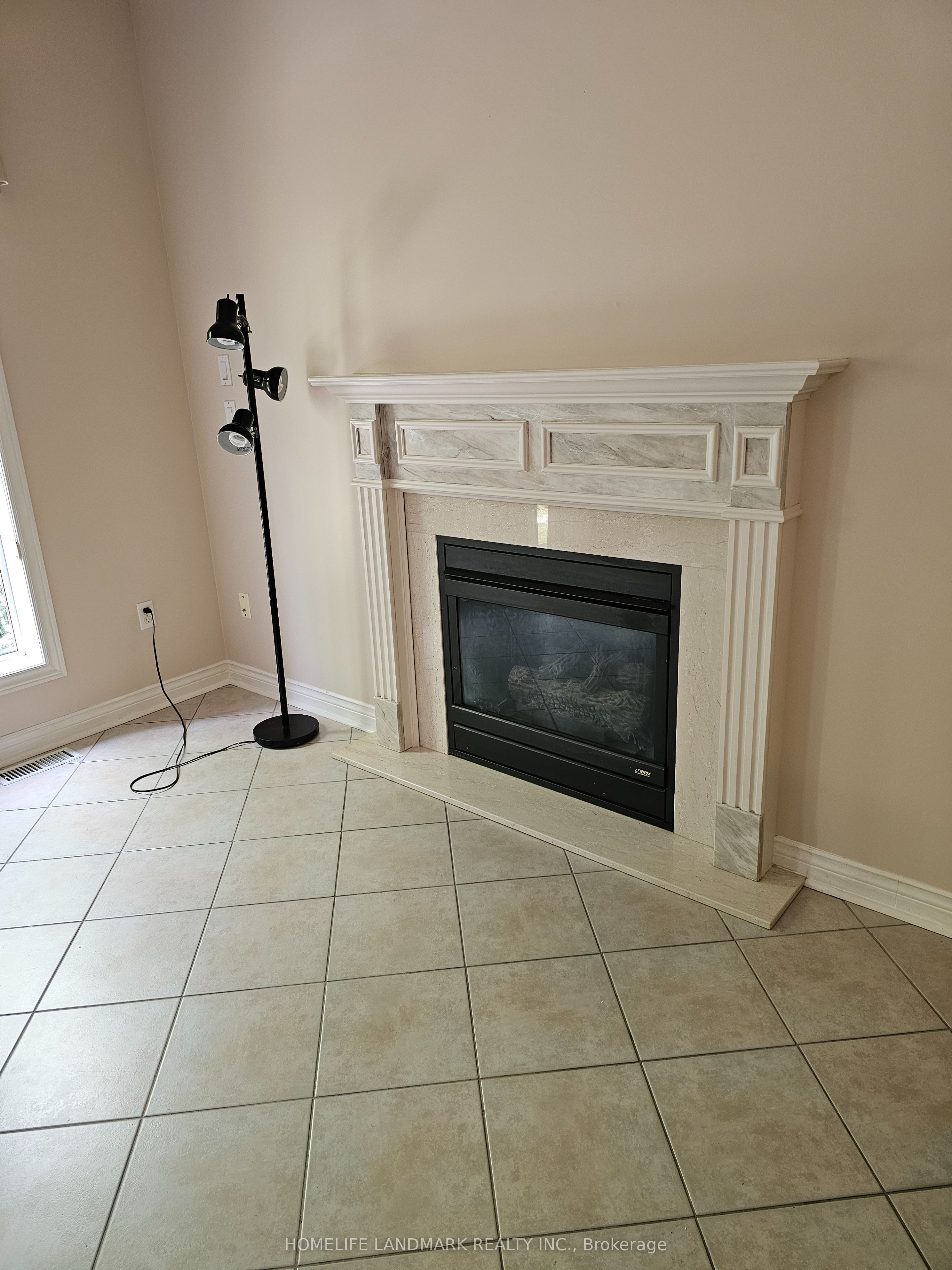 148 Toporowski Avenue Property Photo 3