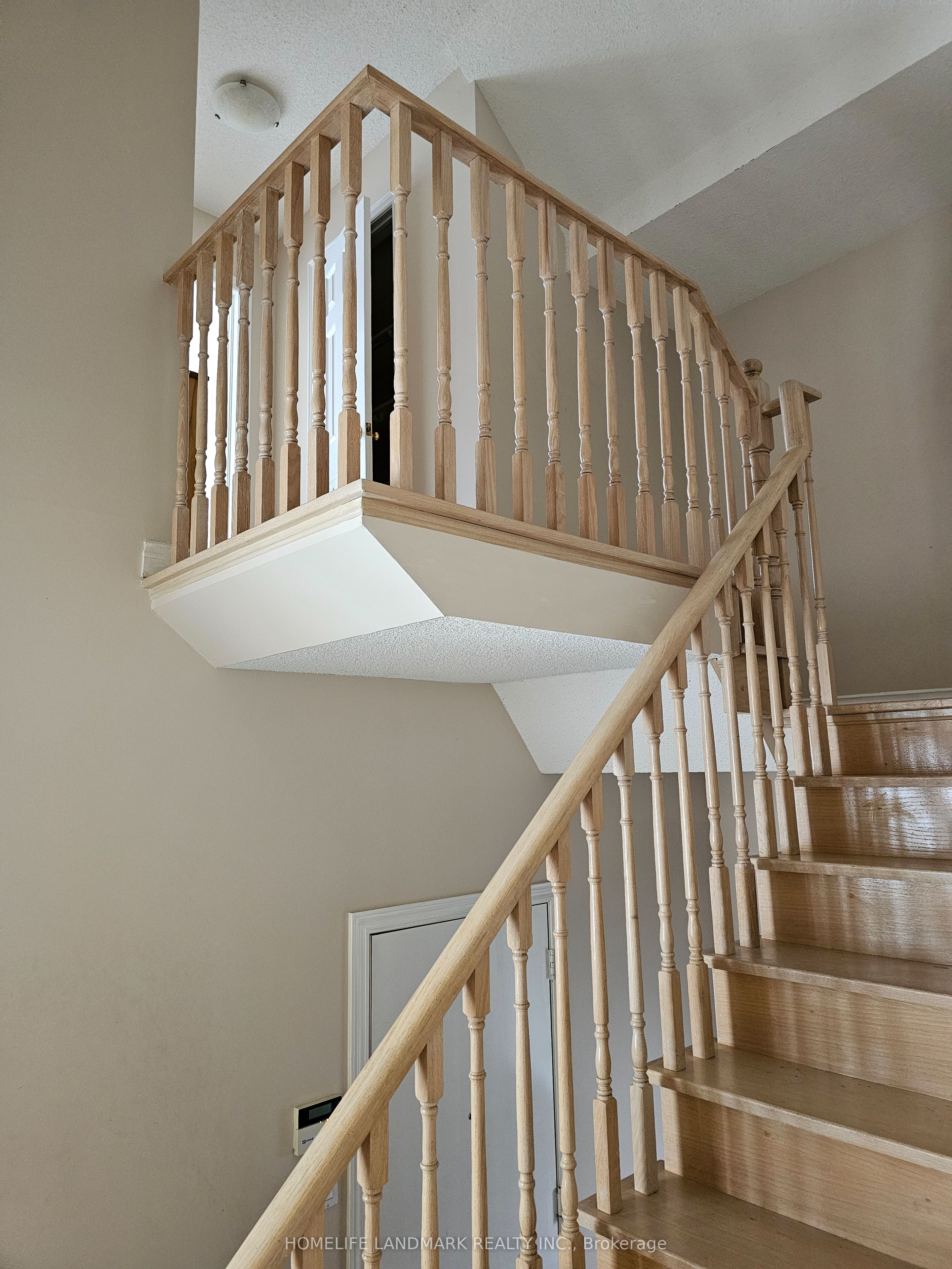 148 Toporowski Avenue Property Photo 4
