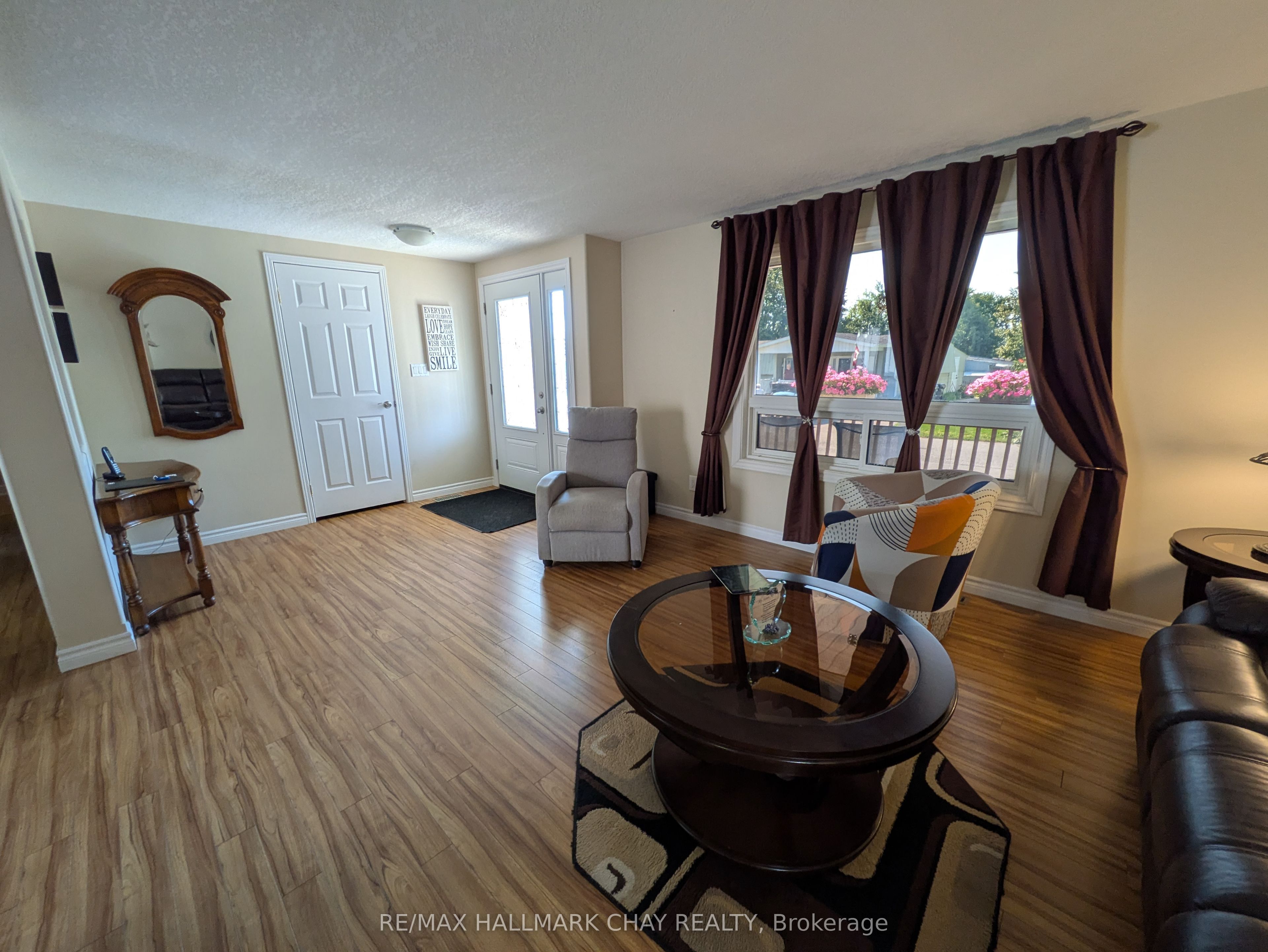 50 Linden Lane Property Photo 7