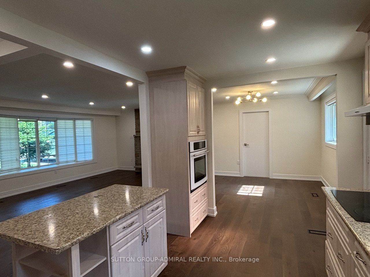 86 Hamilton Drive Main Floor Property Photo 19