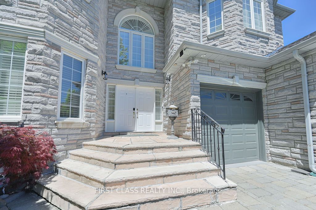 2 Wainwright Avenue Property Photo 3