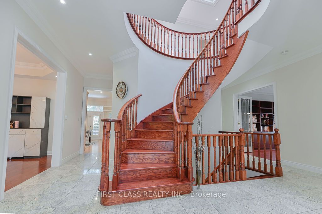 2 Wainwright Avenue Property Photo 5