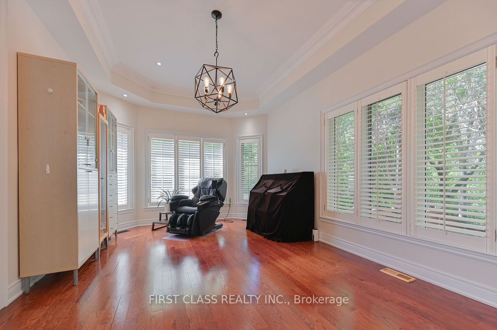 2 Wainwright Avenue Property Photo 7