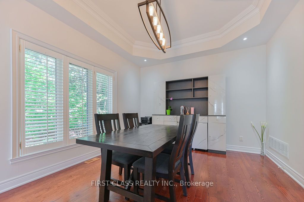 2 Wainwright Avenue Property Photo 9