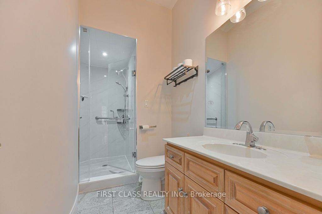2 Wainwright Avenue Property Photo 20