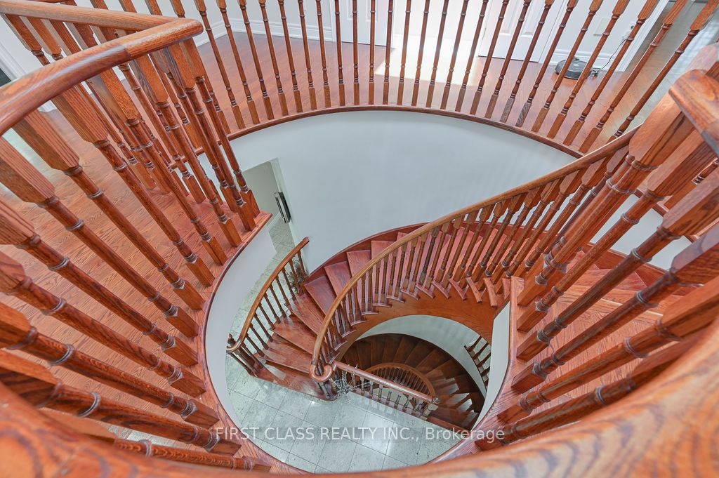 2 Wainwright Avenue Property Photo 22