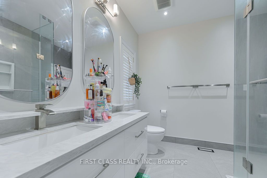 2 Wainwright Avenue Property Photo 31