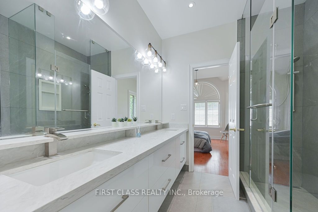 2 Wainwright Avenue Property Photo 35