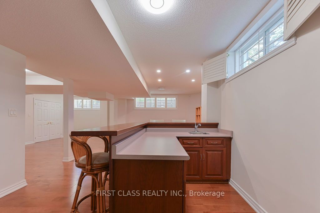2 Wainwright Avenue Property Photo 42