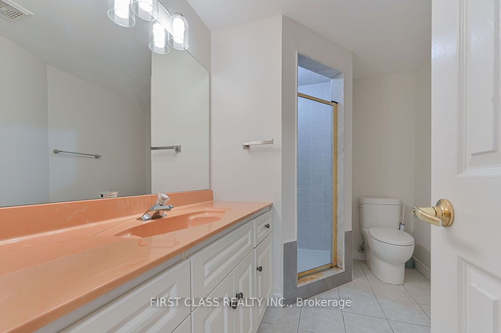 2 Wainwright Avenue Property Photo 45