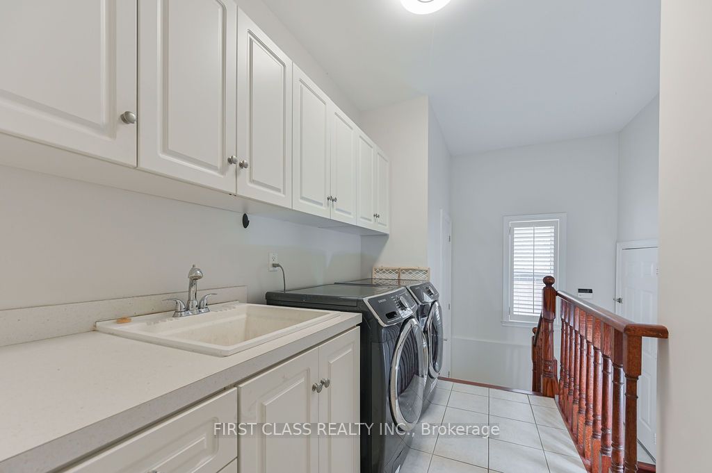 2 Wainwright Avenue Property Photo 46