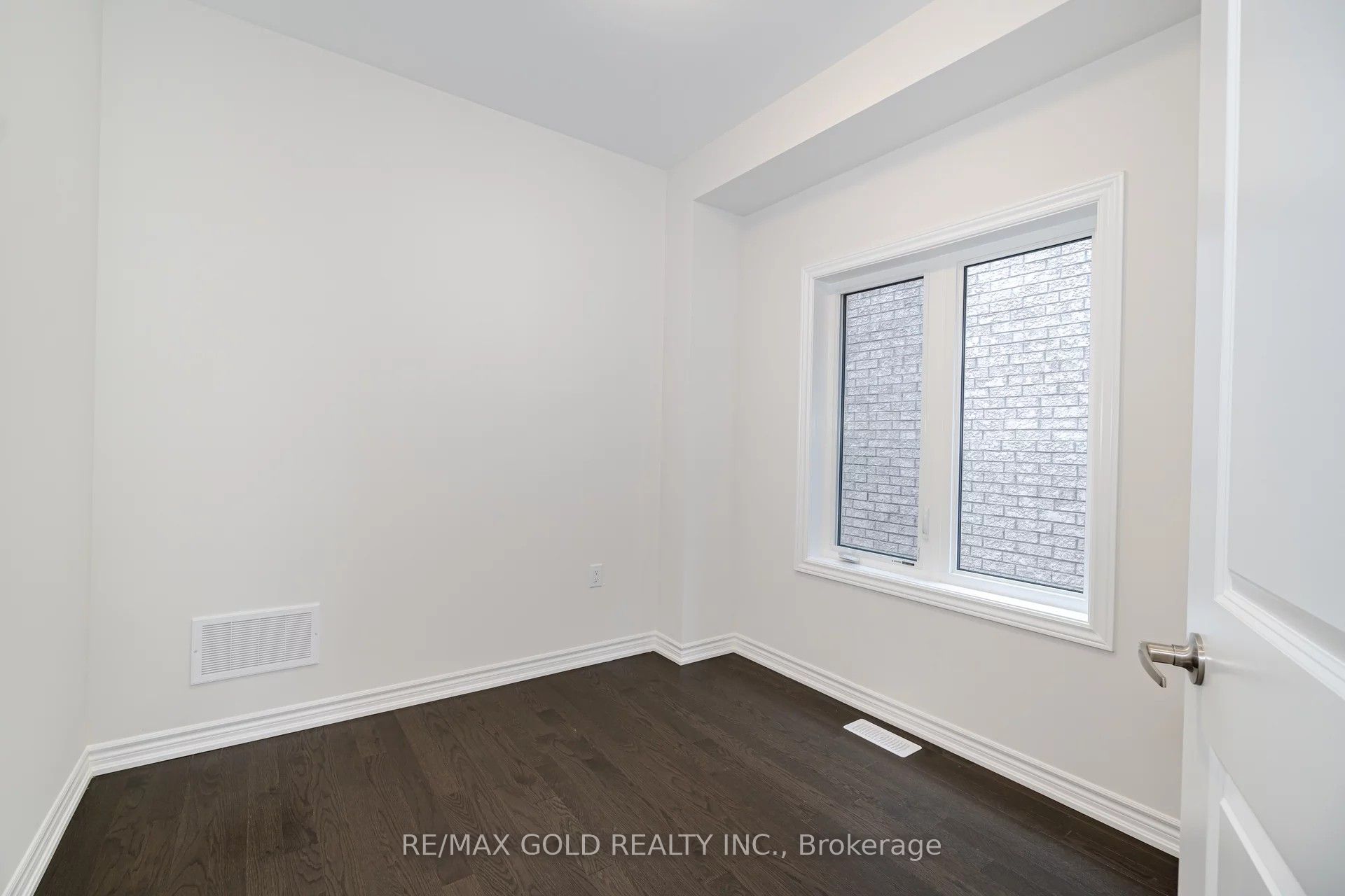 1503 Prentice Road Property Photo 3