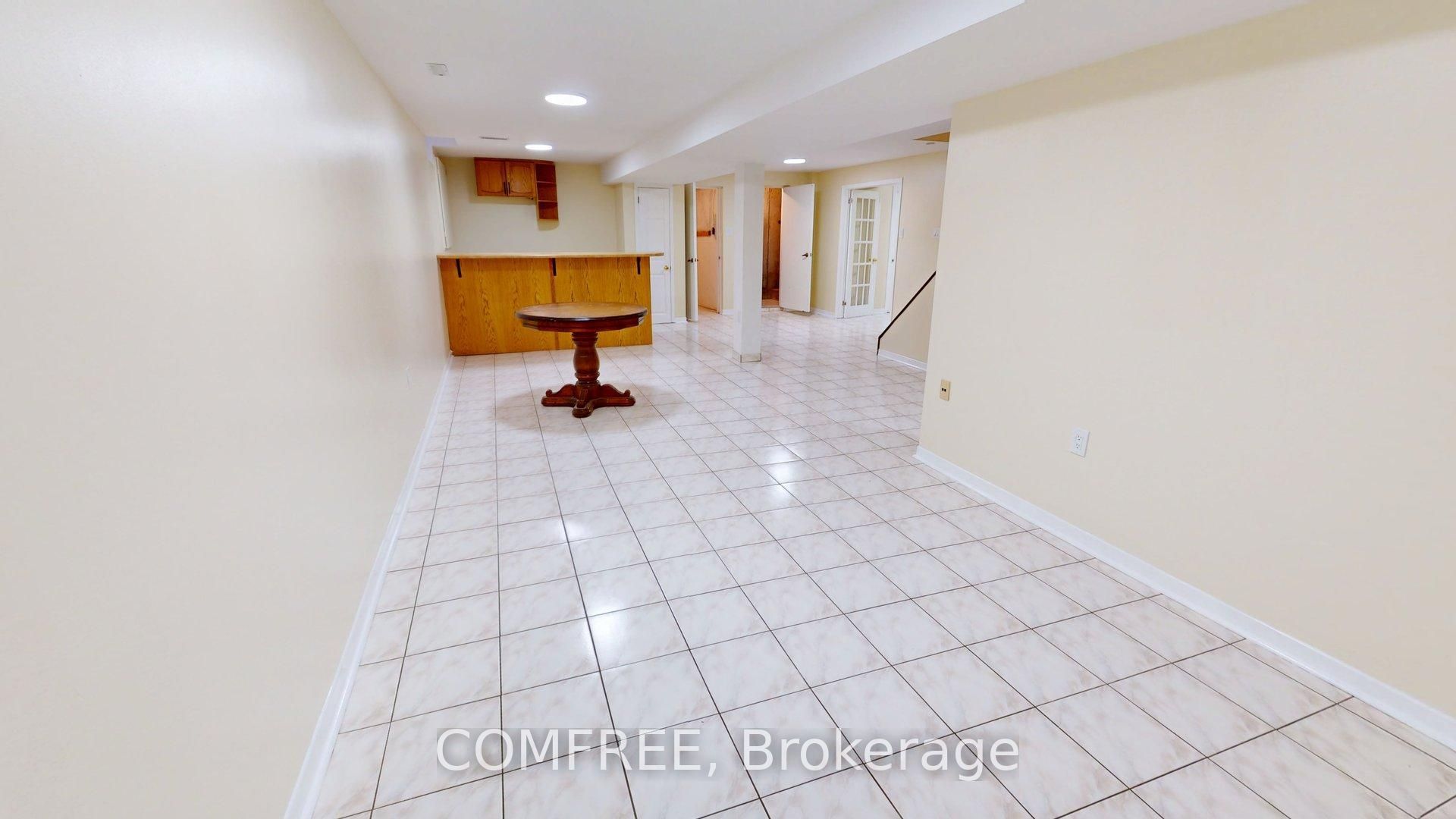 51 Venetian Crescent Property Photo 27