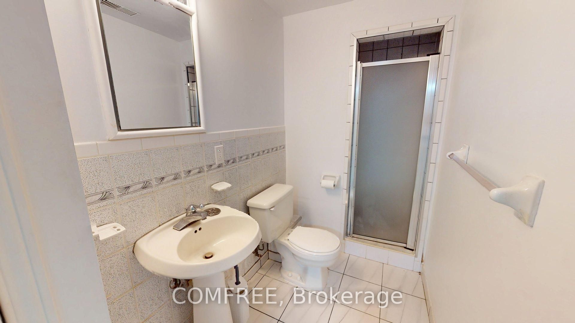 51 Venetian Crescent Property Photo 38