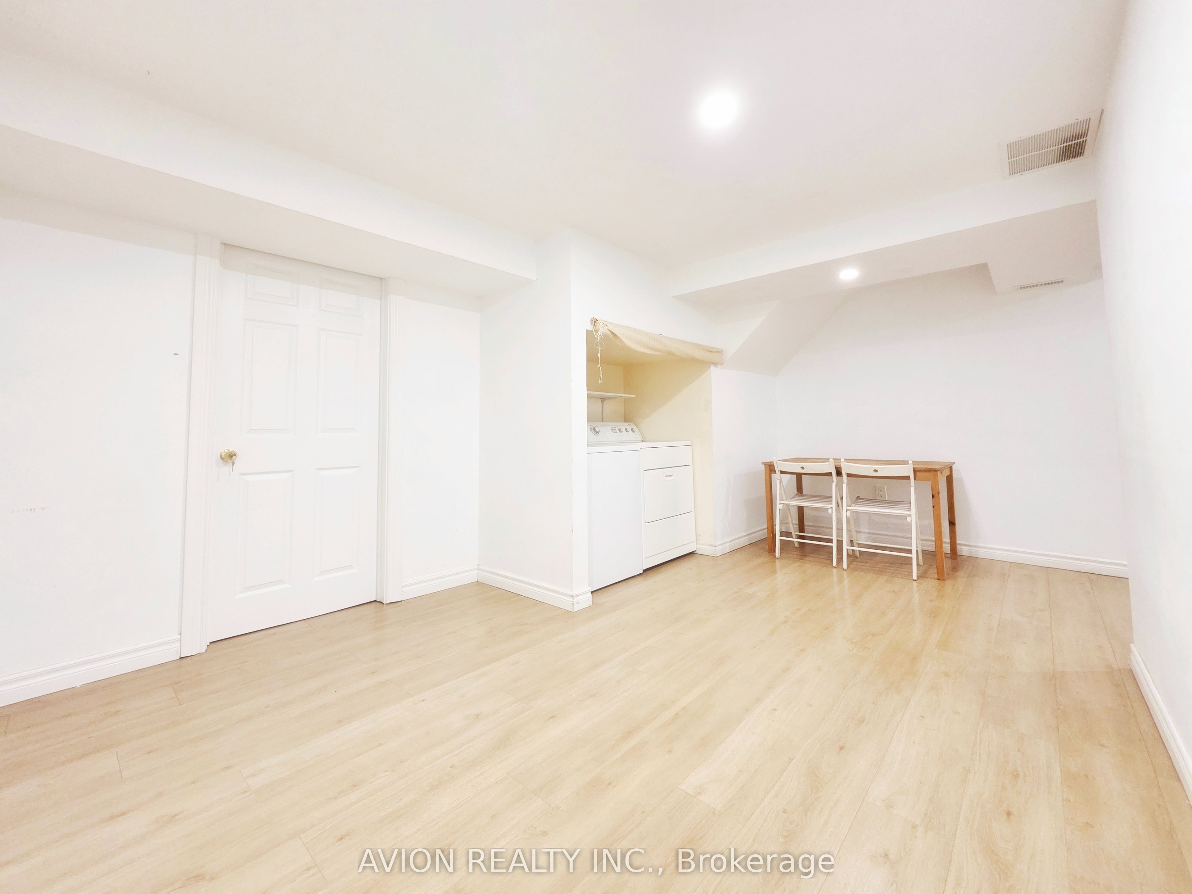 55 Central Park Drive Bsmt Property Photo 3