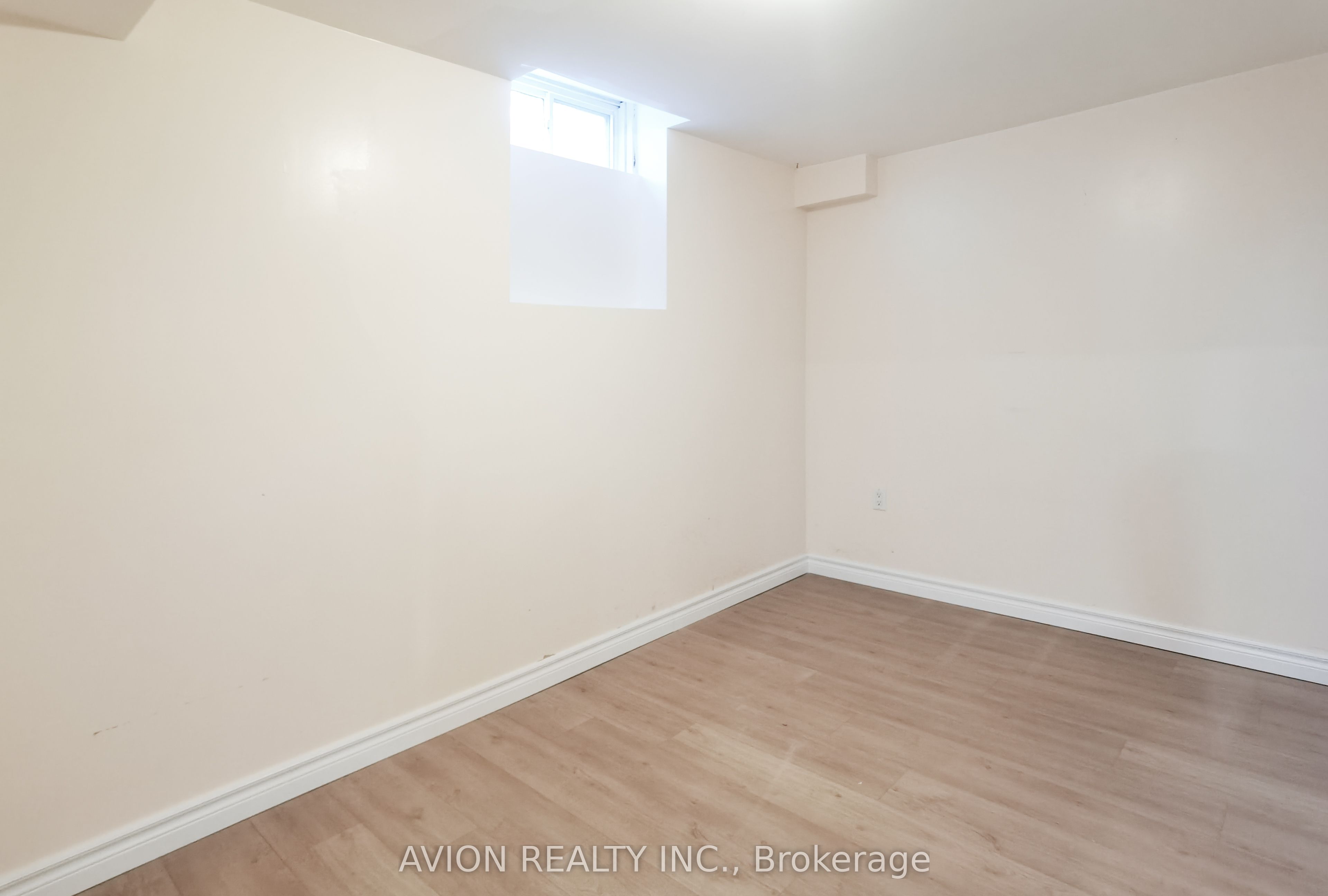 55 Central Park Drive Bsmt Property Photo 9