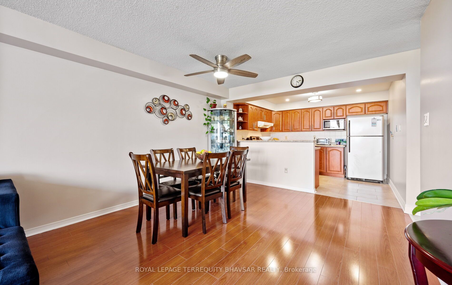 309 Major Mackenzie Drive E 915 Property Photo 15
