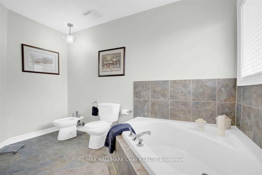 2123 Osbond Road Main Property Photo 17
