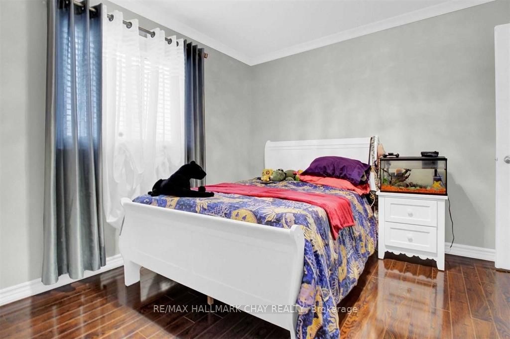 2123 Osbond Road Main Property Photo 19