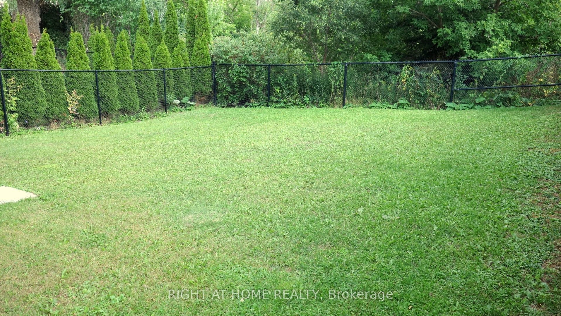 17 Bond Crescent Property Photo 3