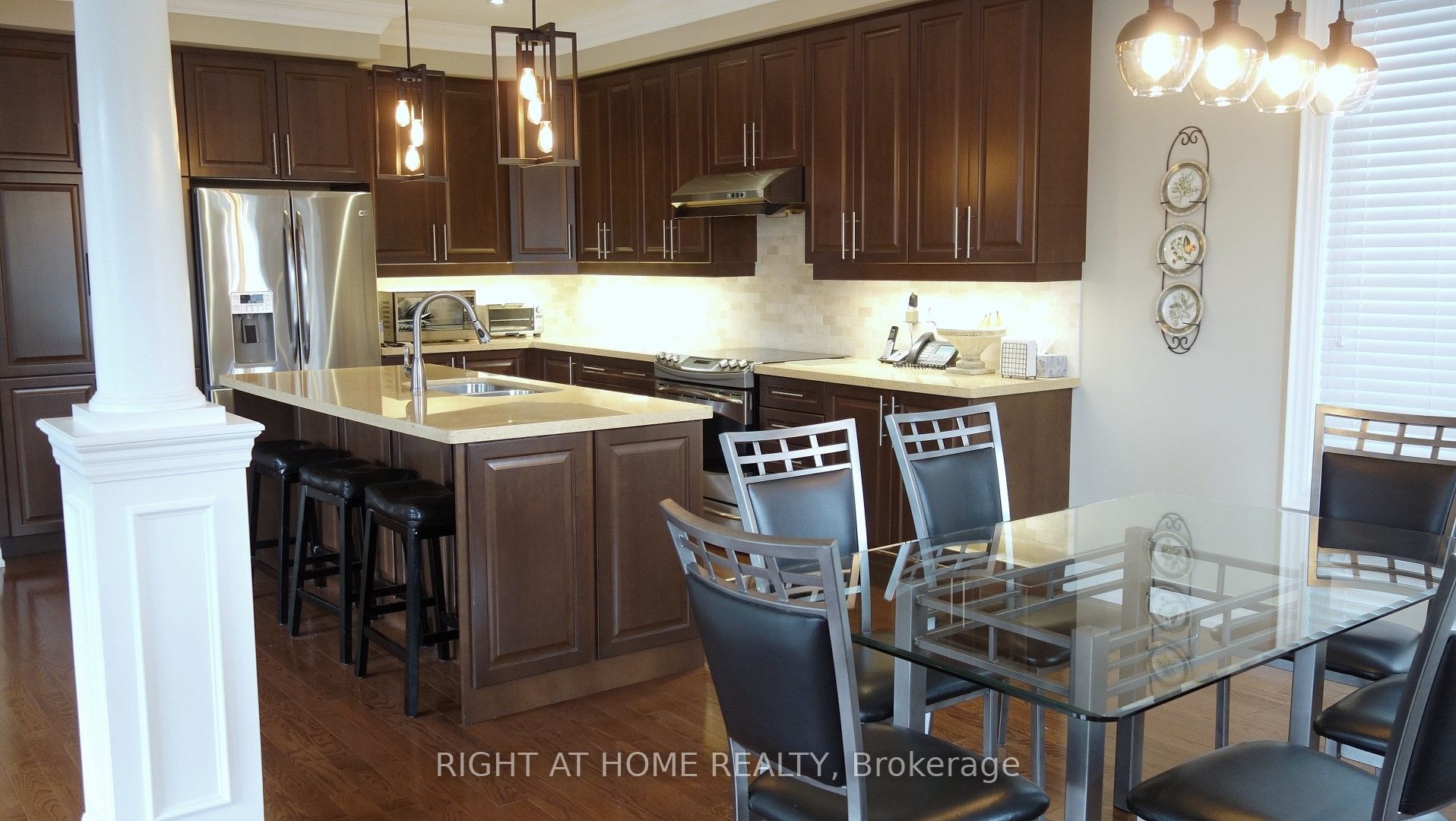 17 Bond Crescent Property Photo 11