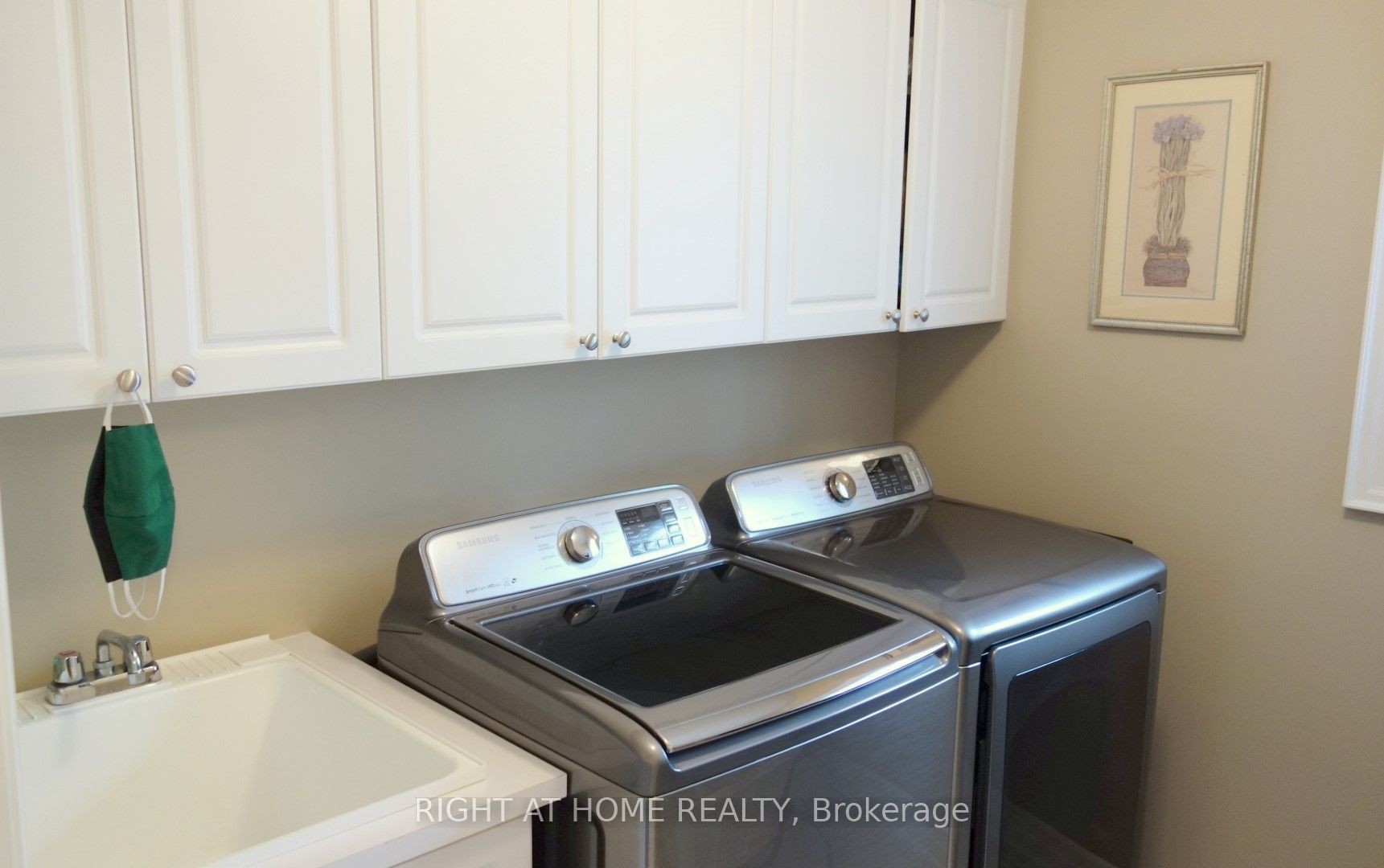 17 Bond Crescent Property Photo 23